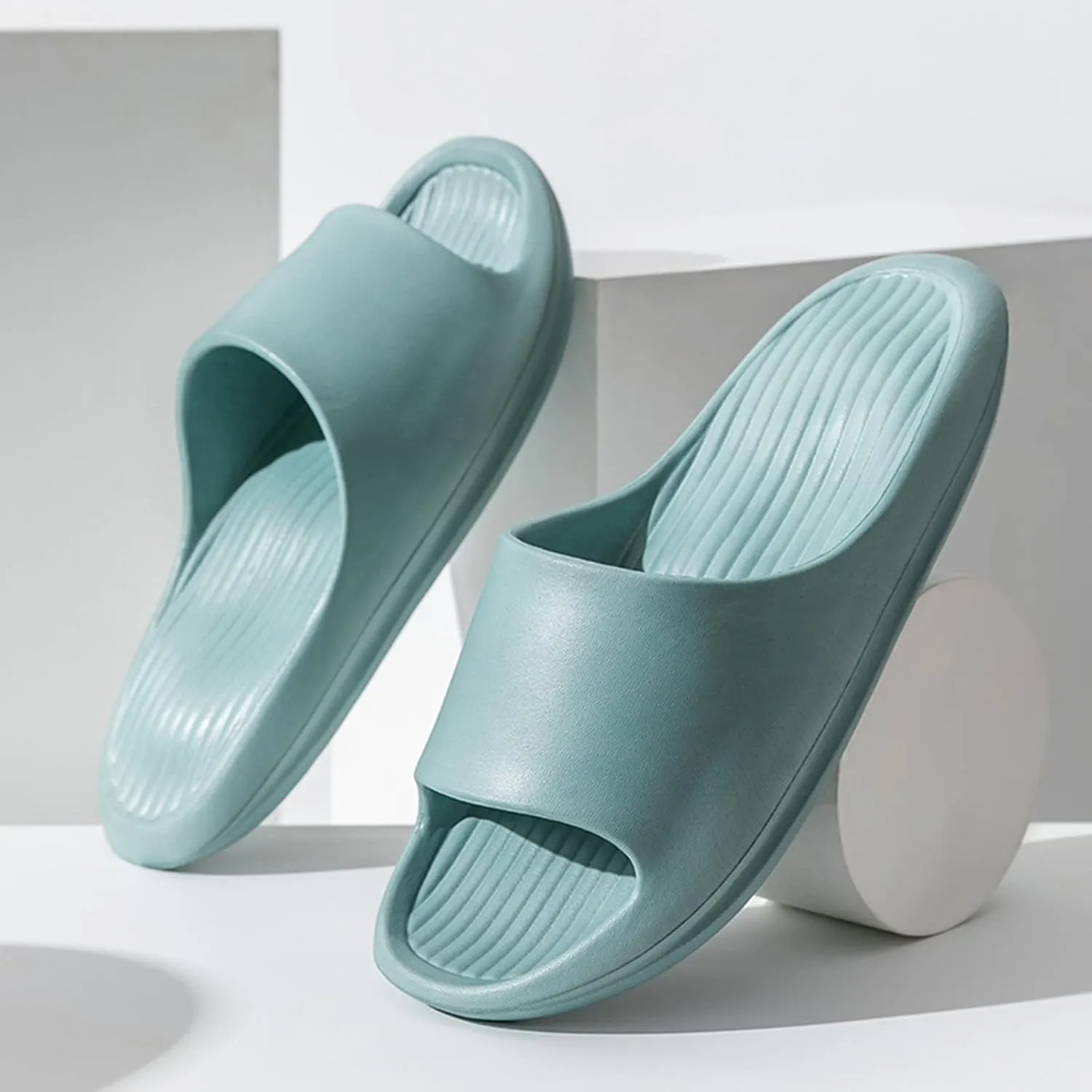 Bathroom Slippers Men Shower Shoes Women Mens Slides Womens Slides Gym Drainage Hole Lightweight Slippers