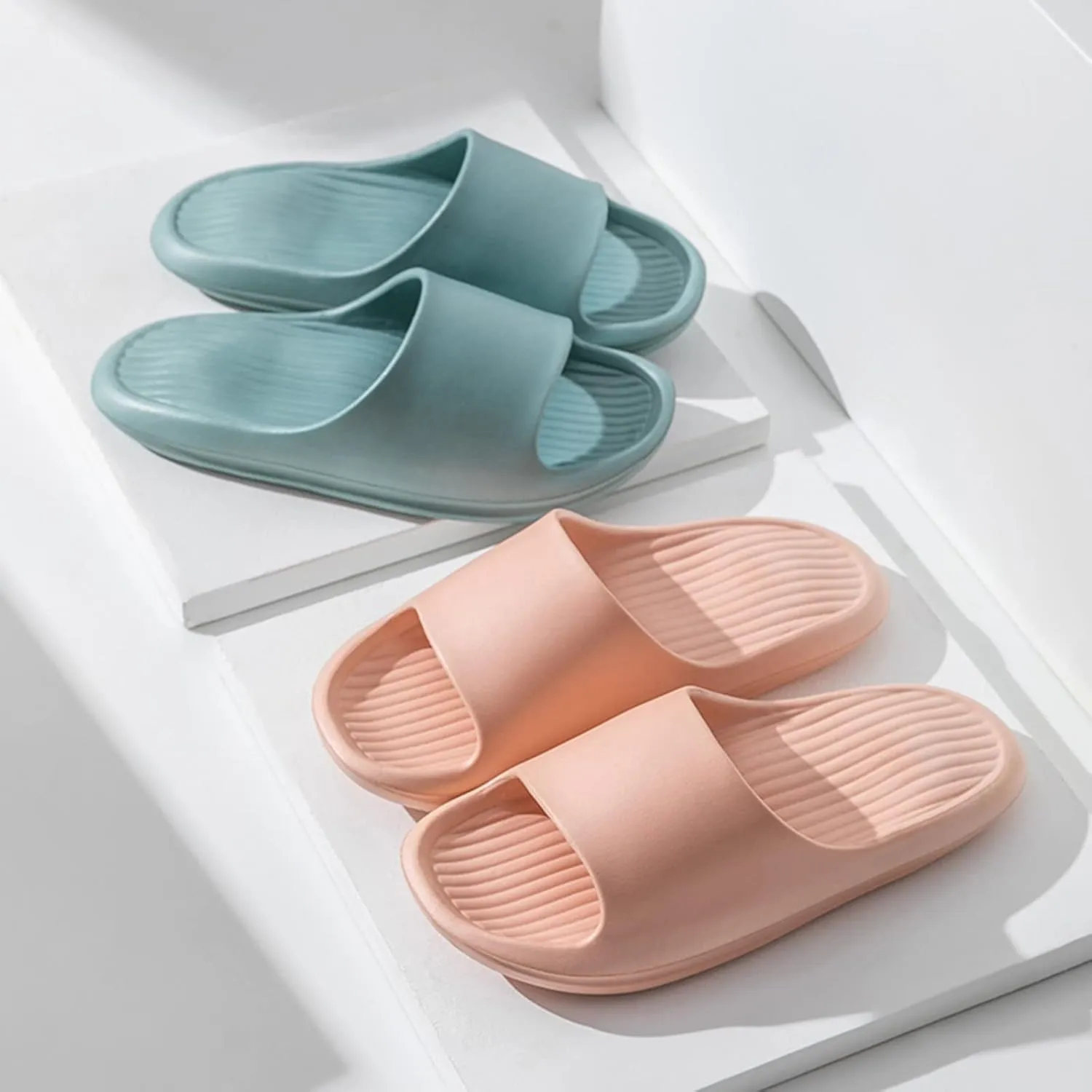 Bathroom Slippers Men Shower Shoes Women Mens Slides Womens Slides Gym Drainage Hole Lightweight Slippers