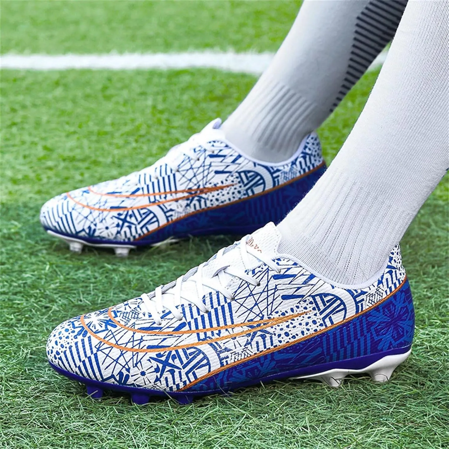 Boy's Soccer Cleats Mens Football Shoes Women Girls Low Tops Non-Slip Spikes Indoor Outdoor Firm Ground Athletic Combat