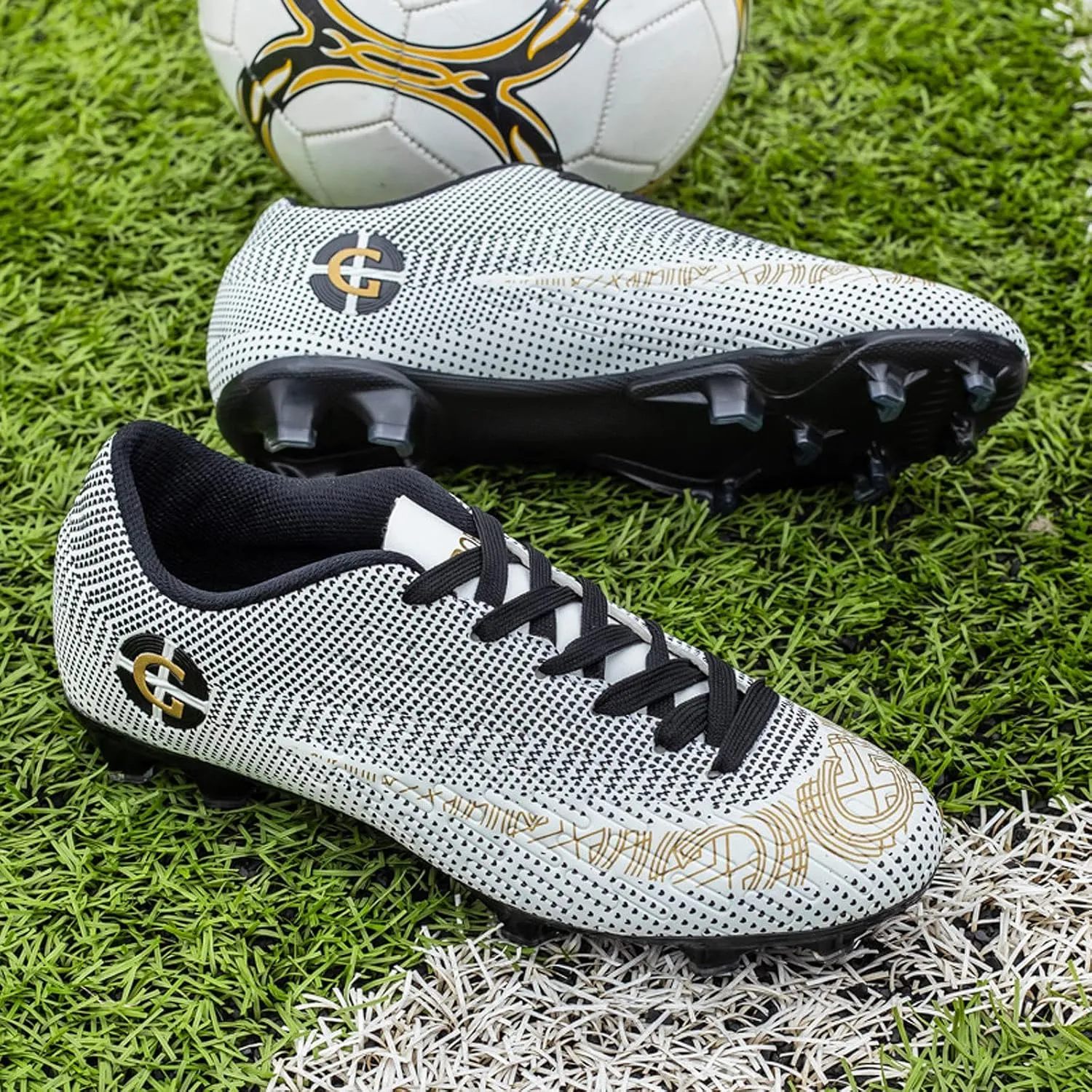 CERYTHRINA Kids Athletic Soccer Shoes Boys Girls Professional Football Shoes Mens Youth Comfortable and Breathable Football Cleats Training Sneakers