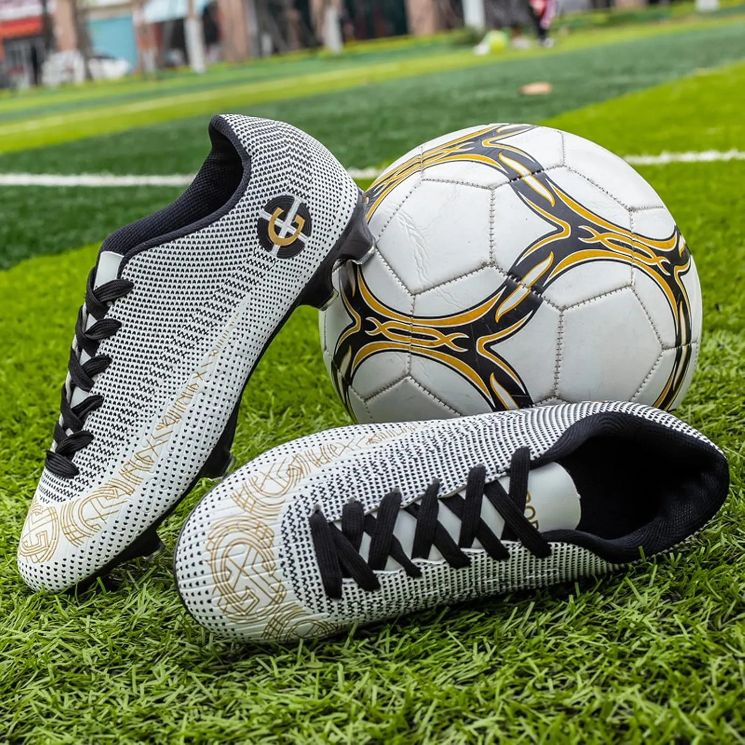 CERYTHRINA Kids Athletic Soccer Shoes Boys Girls Professional Football Shoes Mens Youth Comfortable and Breathable Football Cleats Training Sneakers