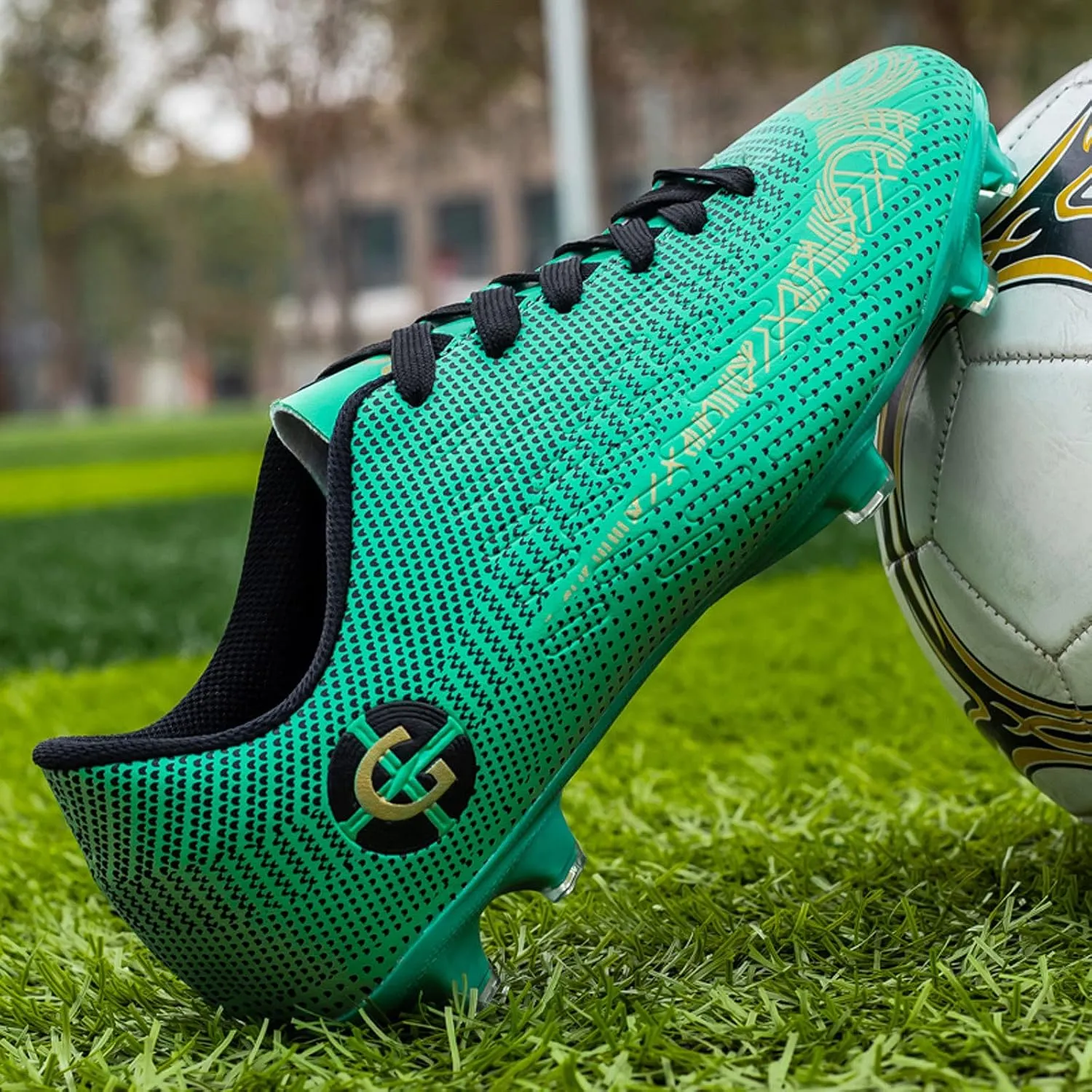 CERYTHRINA Kids Athletic Soccer Shoes Boys Girls Professional Football Shoes Mens Youth Comfortable and Breathable Football Cleats Training Sneakers