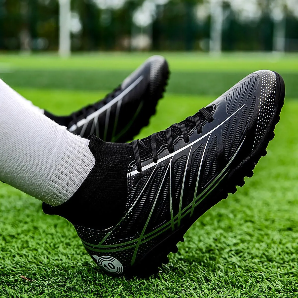 Men??s Soccer Shoes Cleats Football Boots Professional Training Outdoor Indoor Sneaker High-Top Spike Breathable Athletic