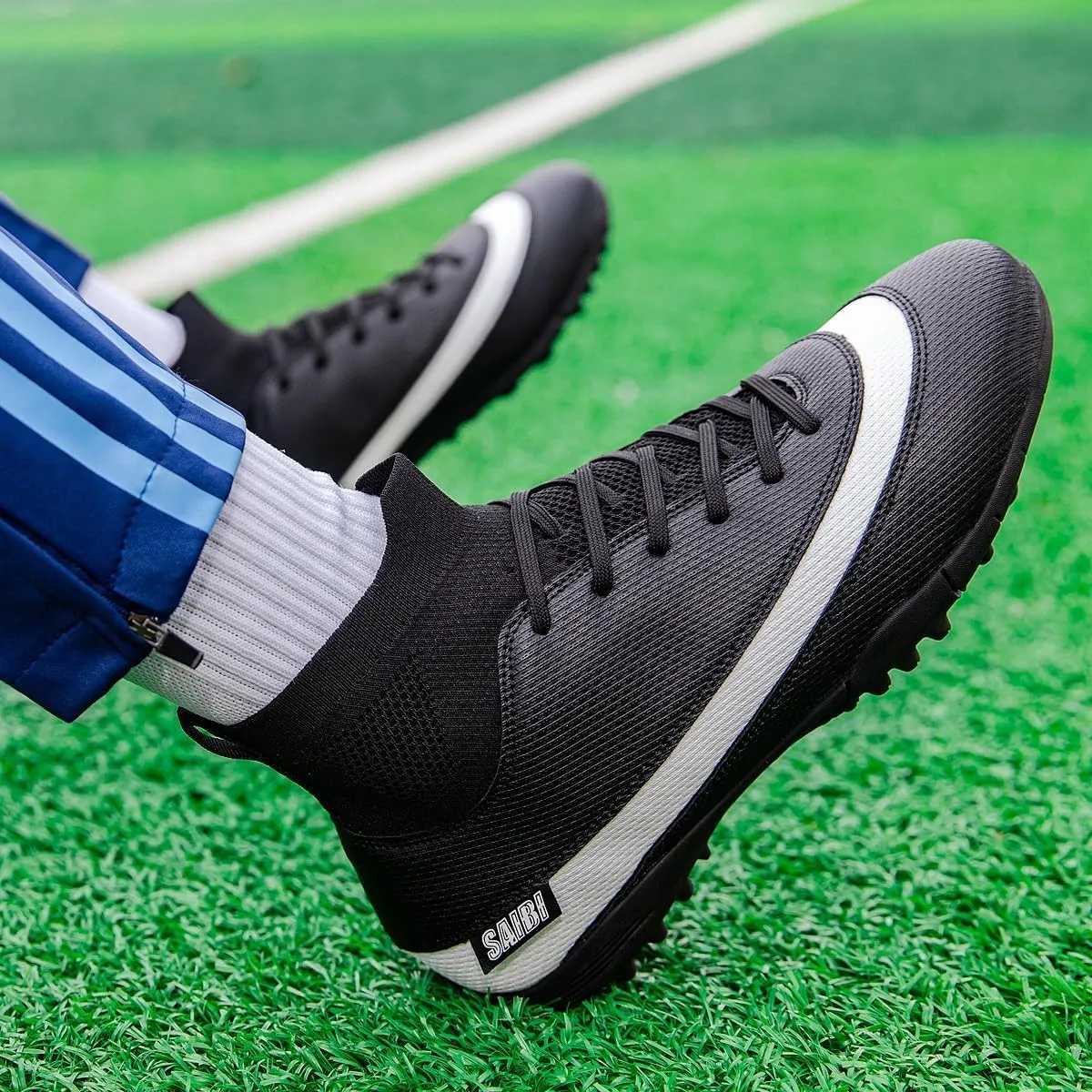 Mens Soccer Shoes Cleats Football Boots Professional Training Outdoor Indoor Sneaker High-Top Spike Breathable Athletic