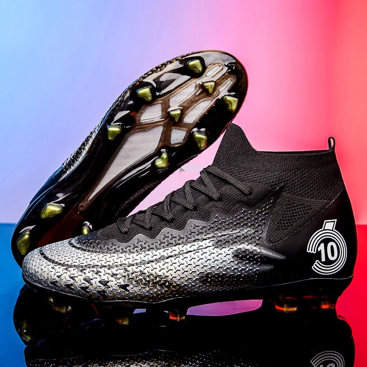 Men's Soccer Shoes High-Top Soccer Cleats Outdoor Breathable Athletic Professional Spikes Youth Boys Football Shoes