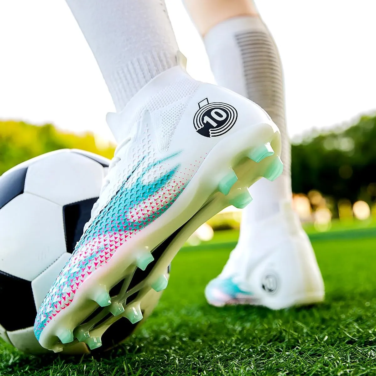 Men's Soccer Shoes High-Top Soccer Cleats Outdoor Breathable Athletic Professional Spikes Youth Boys Football Shoes