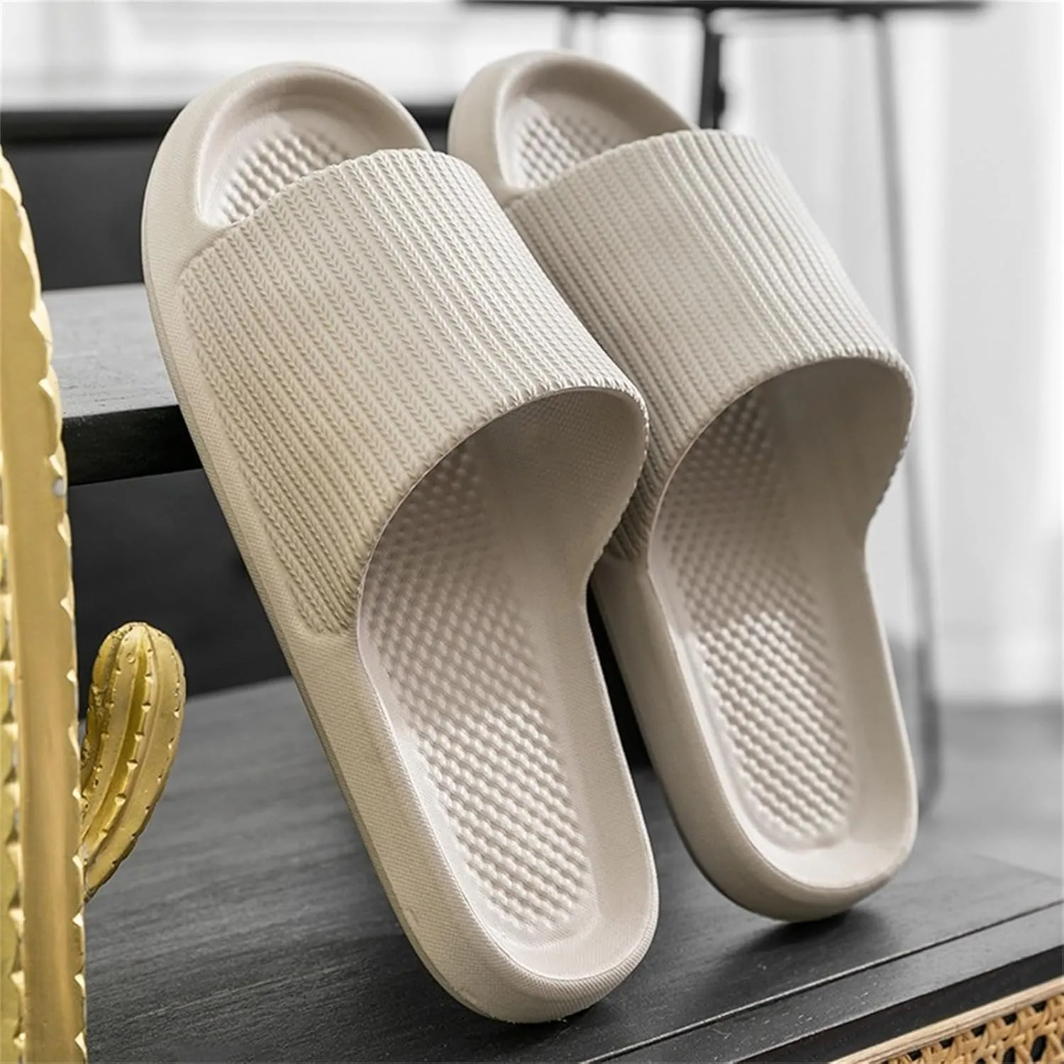 Summer Slipper for Men and Women Indoor Plus Size Slides Bathroom Sandals Fashion Slide Women Thong Slippers