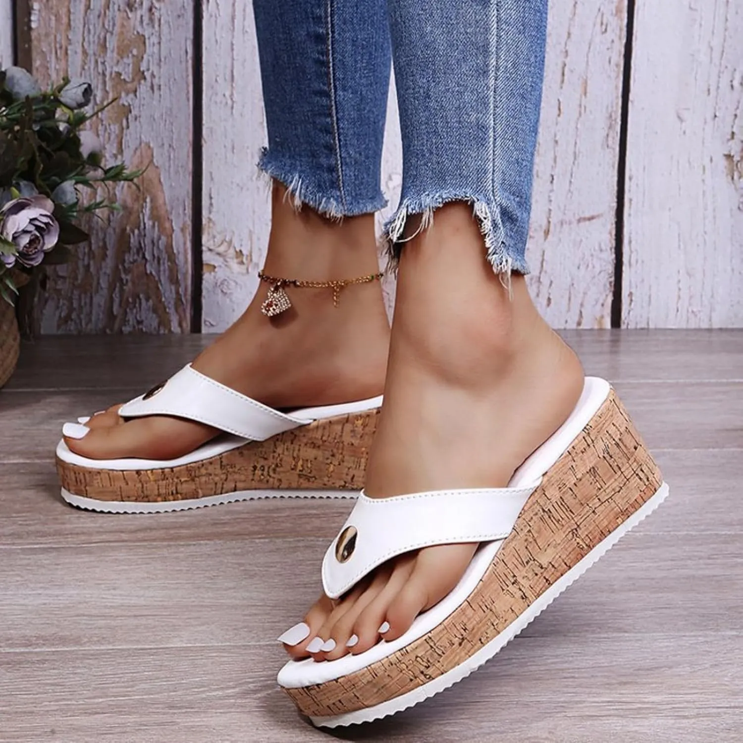 Women's Leather Platform Clip Toe Flip Flops with Arch Support Summer Casual Anti-Slip Orthopedic Wedges Walking Sandals Heeled 2025 Wedge Summer Dressy Low Heel Comfortable Slip on Shoes