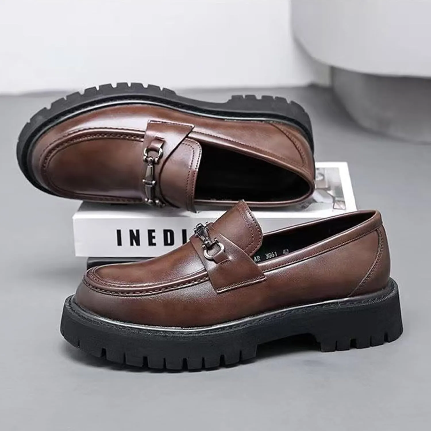 XENTORD Men's Patent Leather Platform Loafers Comfort Non-Slip Lug Sole Slip-On Dress Shoes with Metal Horsebit Detail for Business Office & Casual